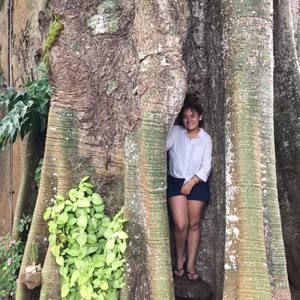 Meet your Posher, Carolina